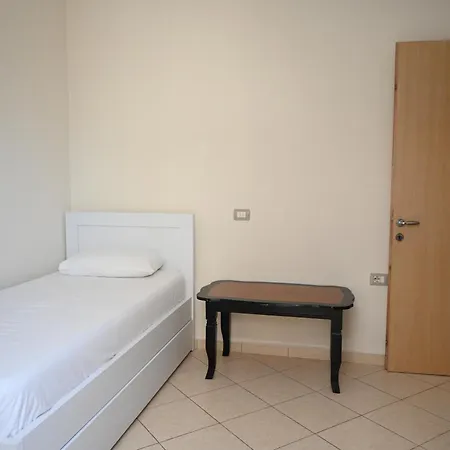 Hotel Eros